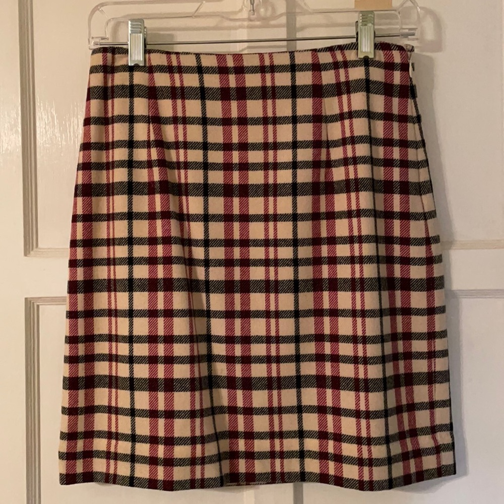 Ann Taylor plaid Sz 2 pencil skirt